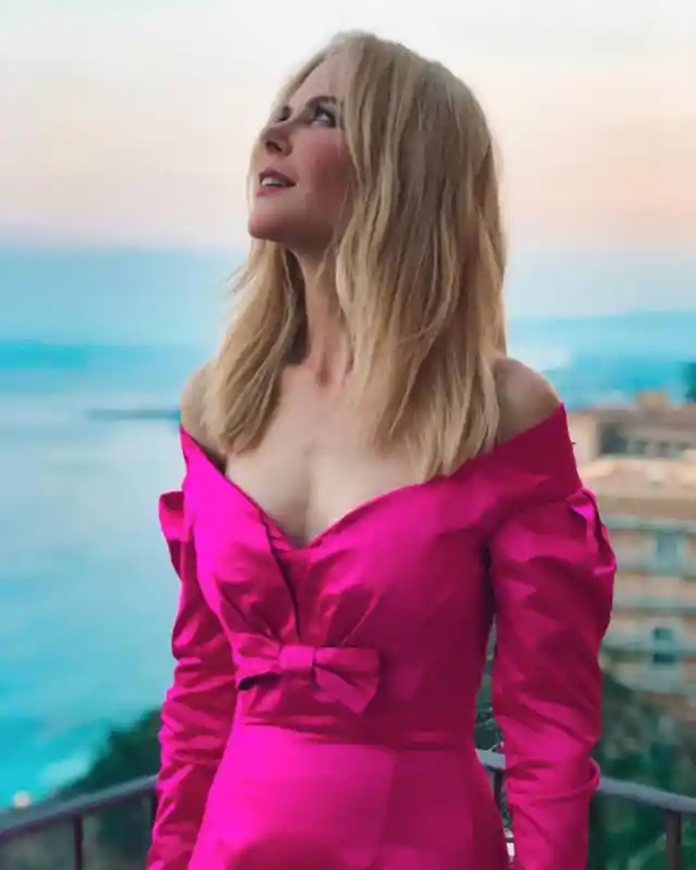 Nicole Kidman - 5'11"