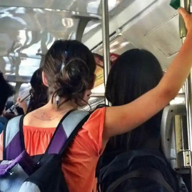 Un Tatuaje En El Metro