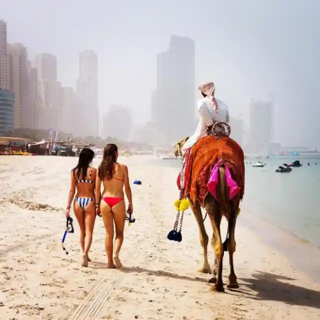 45+ Pictures Revealing The Unconventional Side Of Dubai