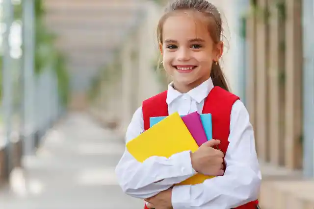 Girl Is Always Late For School, Teacher Decides To Follow Dad's SUV