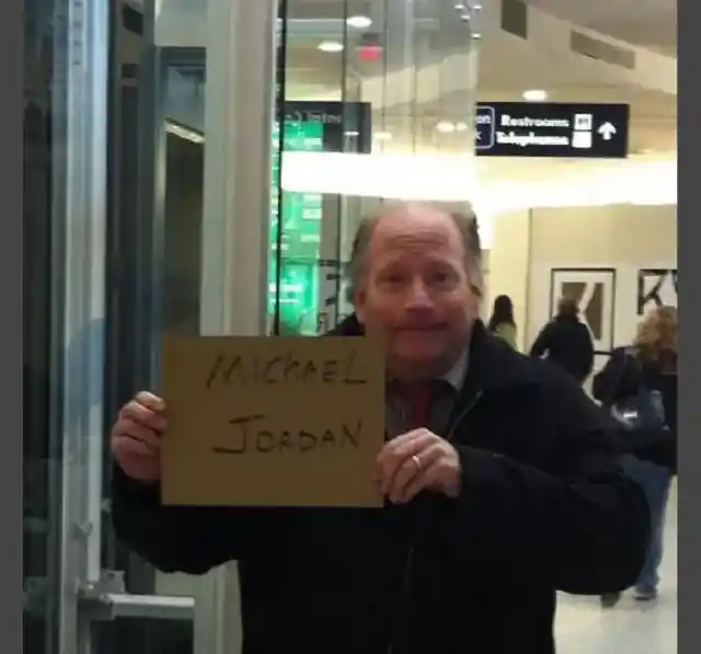 These Are Probably the Funniest Airport Welcome Signs Ever