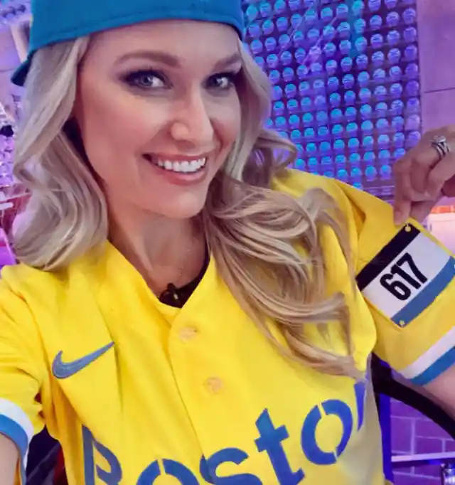 Heidi Watney- Fuera De La Pantalla