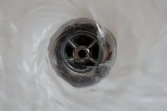 Deodorize Bathtub Drains