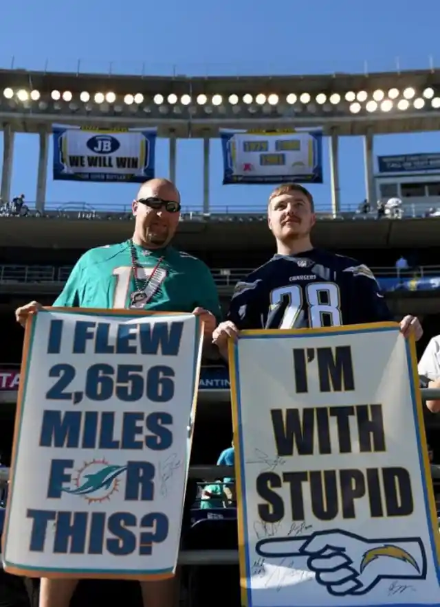 These Crazy Signs That People Carried To NFL Stadiums Are A Barrel Of Laughs