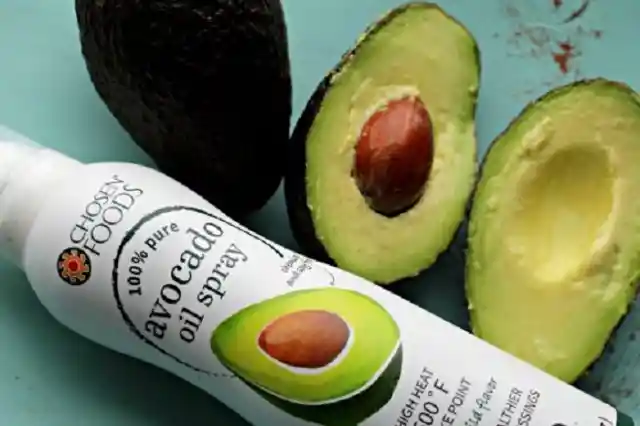 39. Spritz The Cooking Spray On Avocado To Stop It From Getting Brown