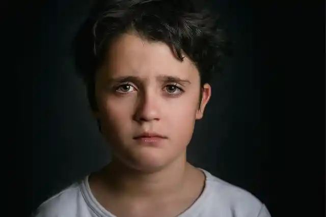 Little Boy Sits Outside Restaurant Every Day Waiting For Manager To Recognize Him