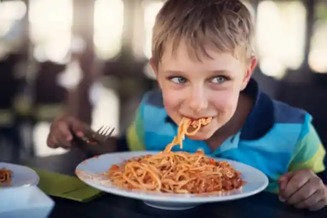 Little Boy Sits Outside Restaurant Every Day Waiting For Manager To Recognize Him