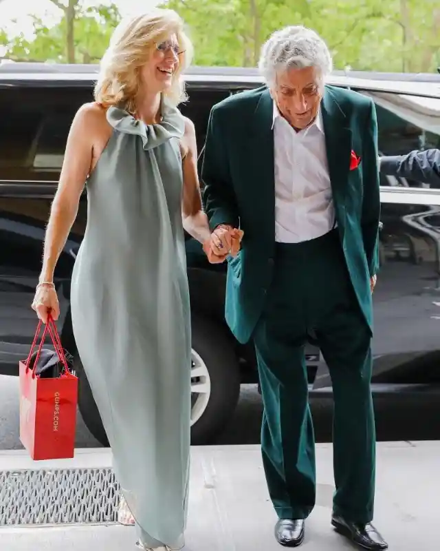 Musical Tony Benett And Susan Crow