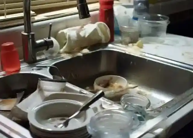 20. Soaking Dishes