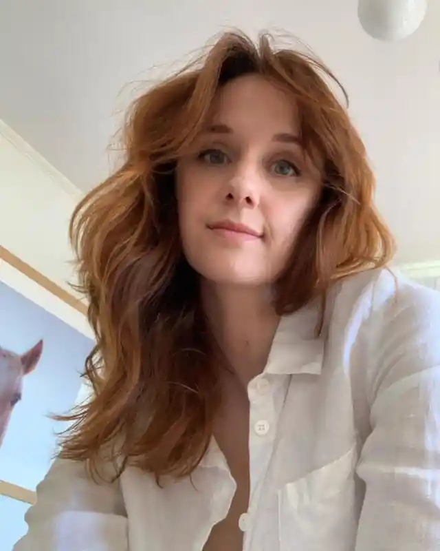 Laura Spencer Como Emily Sweeney - Ahora