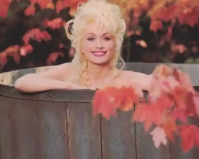 Dolly Giving Thanks