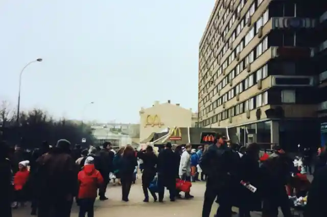 The Biggest McDonald’s Outlet In Moscow