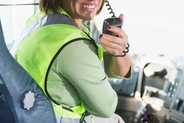 Bus Driver Won’t Let Kids Off Bus, Regrets It When Dad Shows Up