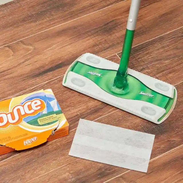 2. Work With Dryer Sheets to Clean Your Floors