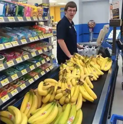 Cashier Going Bananas