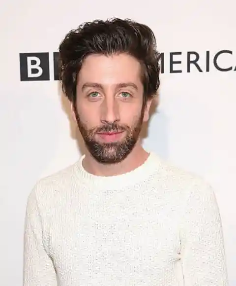 Simon Helberg Como Howard Wolowitz - Ahora