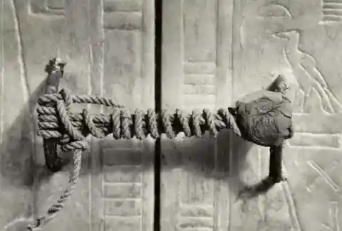 The seal on Tutankhamen’s Tomb