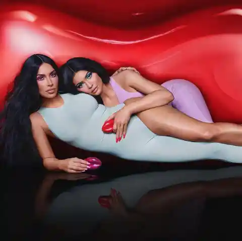 Kim Kardashian’s Thumb