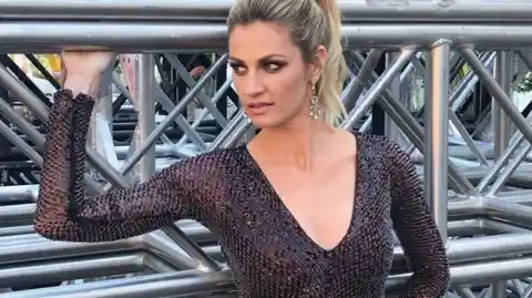 Erin Andrews- Off Screen