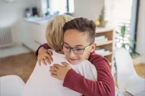 Mom Recognizes Son's New Teacher and Swiftly Pulls Him from Class