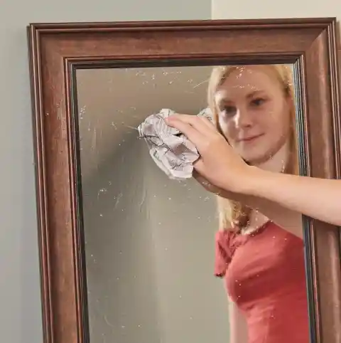 12. Make Your Mirrors Streak-Free With This Hack