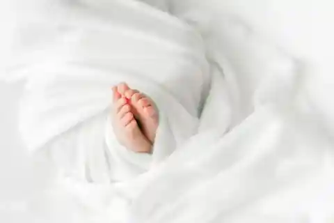 Mother Decides To Check Underneath Her Blanket, Regrets It