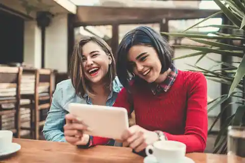 Barista Notices Girl At Table, Finds Out Truth