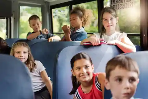 Bus Driver Won’t Let Kids Off Bus, Regrets It When Dad Shows Up