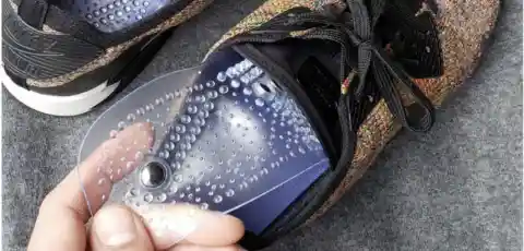 Shoe Insoles Designed To Treat Back, Knee, And Neck Pain