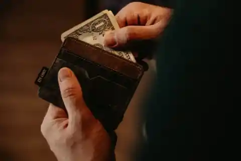 Wallet’s New Friend