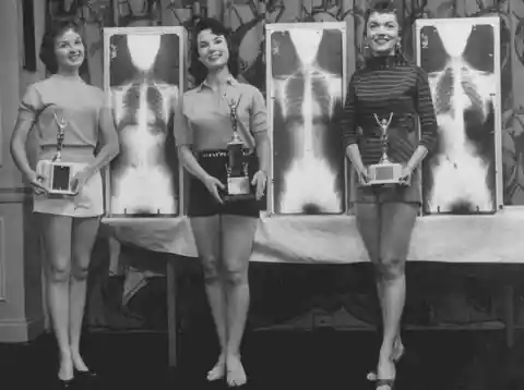 The Posture Queens, 1956