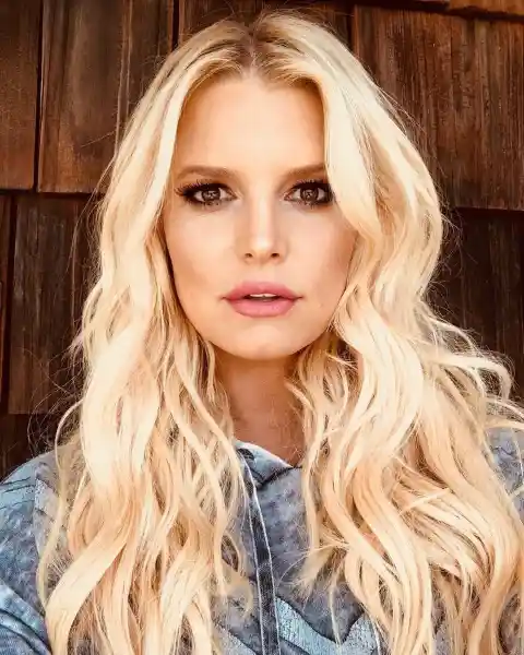 Jessica Simpson — Married to Eric Johnson