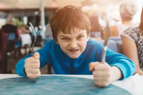 Little Boy Sits Outside Restaurant Every Day Waiting For Manager To Recognize Him