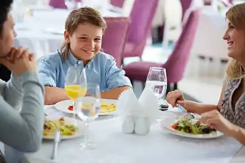 Little Boy Sits Outside Restaurant Every Day Waiting For Manager To Recognize Him