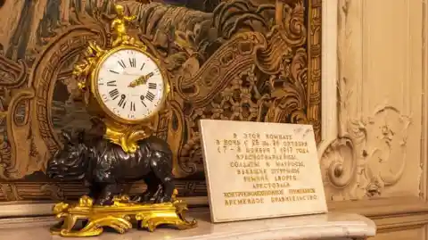 Clock Stuck At 2:10 A.M. From More Than Hundred Years