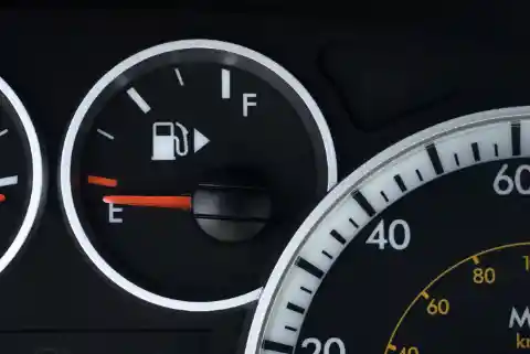 Arrow Indicator On Gas Gauge