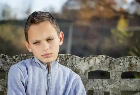 Little Boy Sits Outside Restaurant Every Day Waiting For Manager To Recognize Him