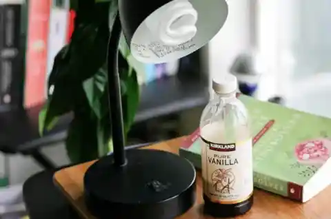 Vanilla extract on lights?