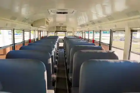 Bus Driver Won’t Let Kids Off Bus, Regrets It When Dad Shows Up