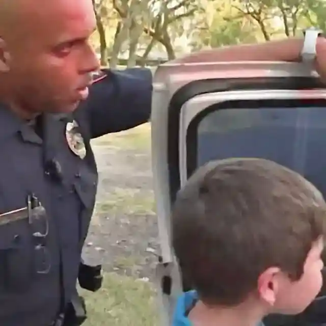 Boy Offers Officer A Note That Gave Him The Motivation He Needed