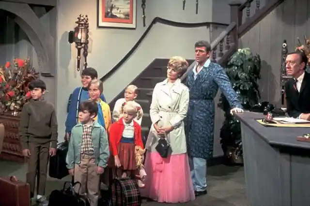 From Brady to Shady: The Hidden Truth Behind the Set of “The Brady Bunch”