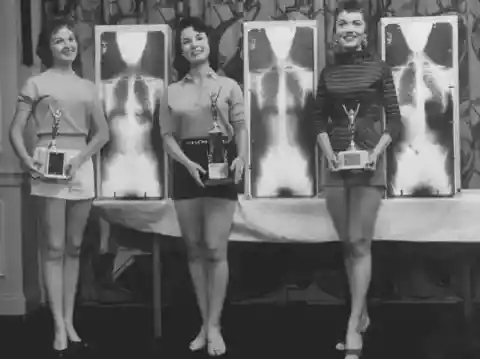 The Posture Queens, 1956