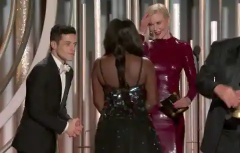Rami Malek is ignored by Rosemarie Kidman at the 2019 Golden Globes