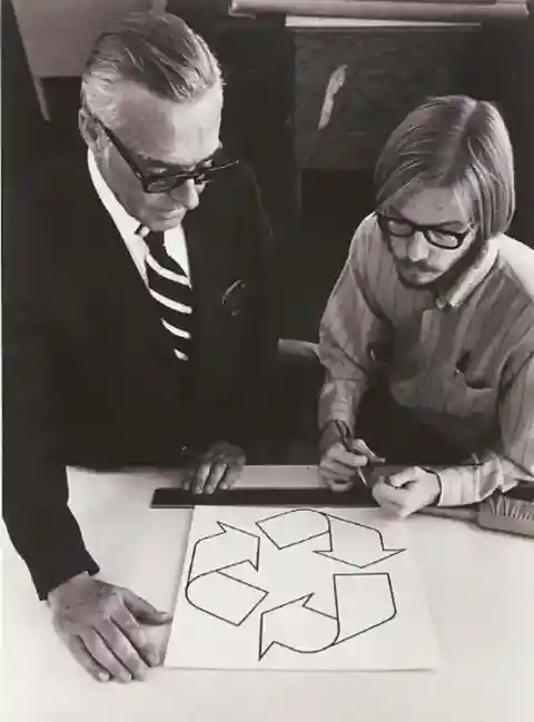 Green Symbol In The Making, 1970