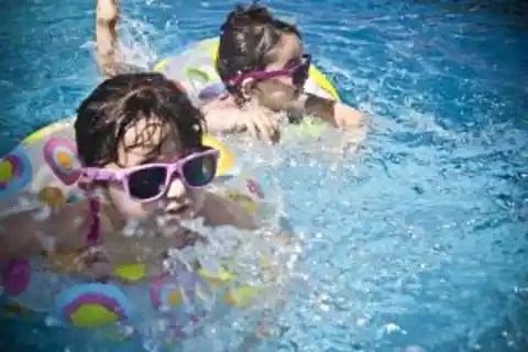 30.&nbsp; The Day I Became a Little Hero at the Pool!